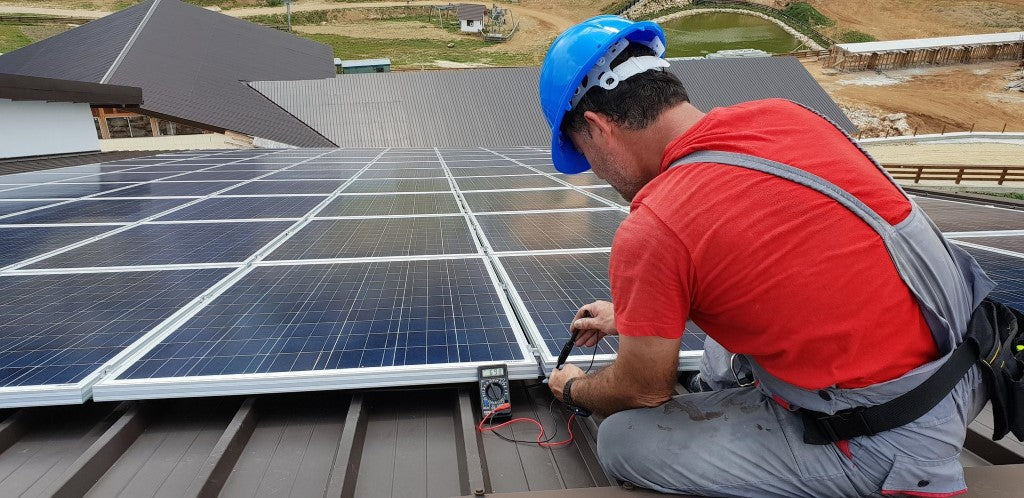 Photovoltaik & 10 kWp-Grenze: Das müssen Besitzer von Solaranlagen wissen