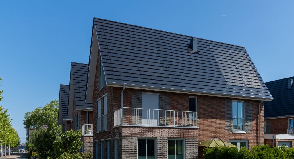 Indach Photovoltaik – Funktionsweise, Vorteile, Kosten