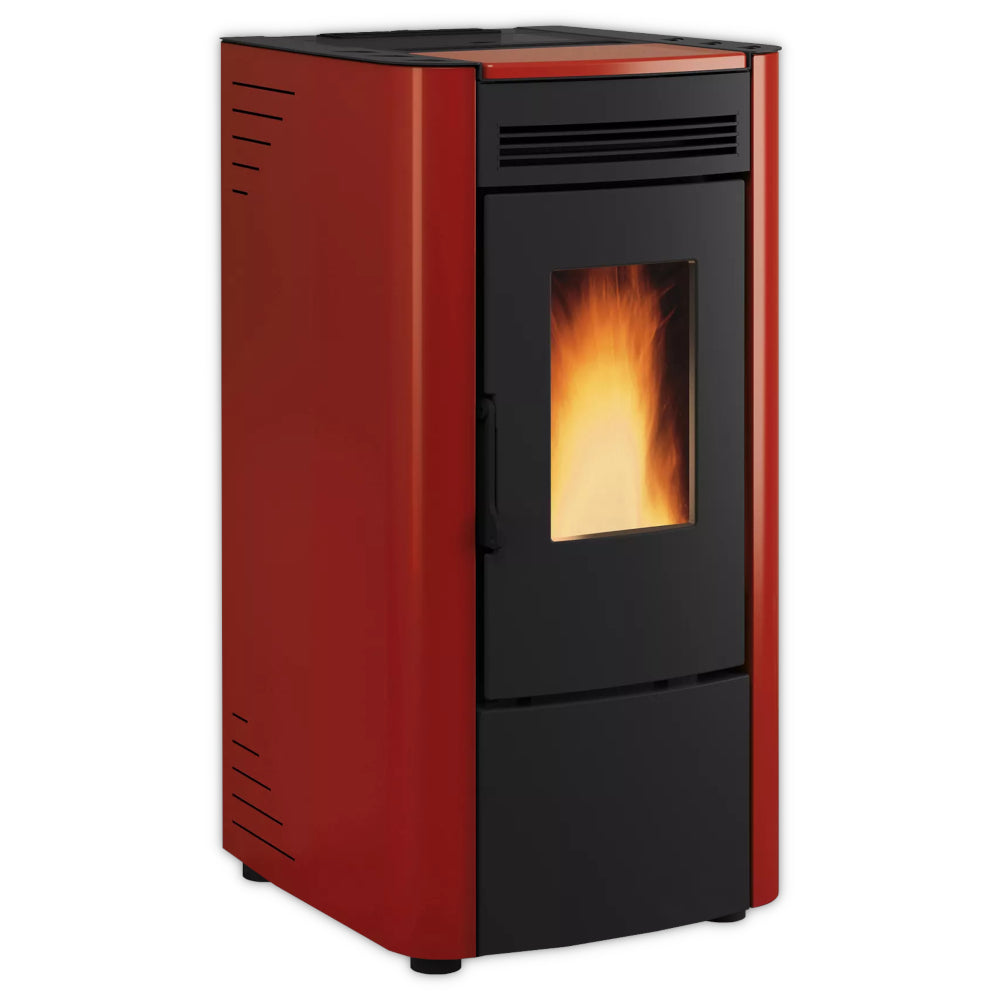 Extraflame Ketty 5.0 Pelletofen mit roten abegrundeten Seiten, schwarzer Front und Flammen in Sichtfenster | Klimaworld.com