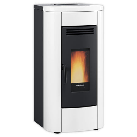 Extraflame Pelletofen KLAUDIA PLUS 5.0 EVO in Weiss mit schwarzer Front, Sichtfenster mit heller Flamme | Klimaworld.com

