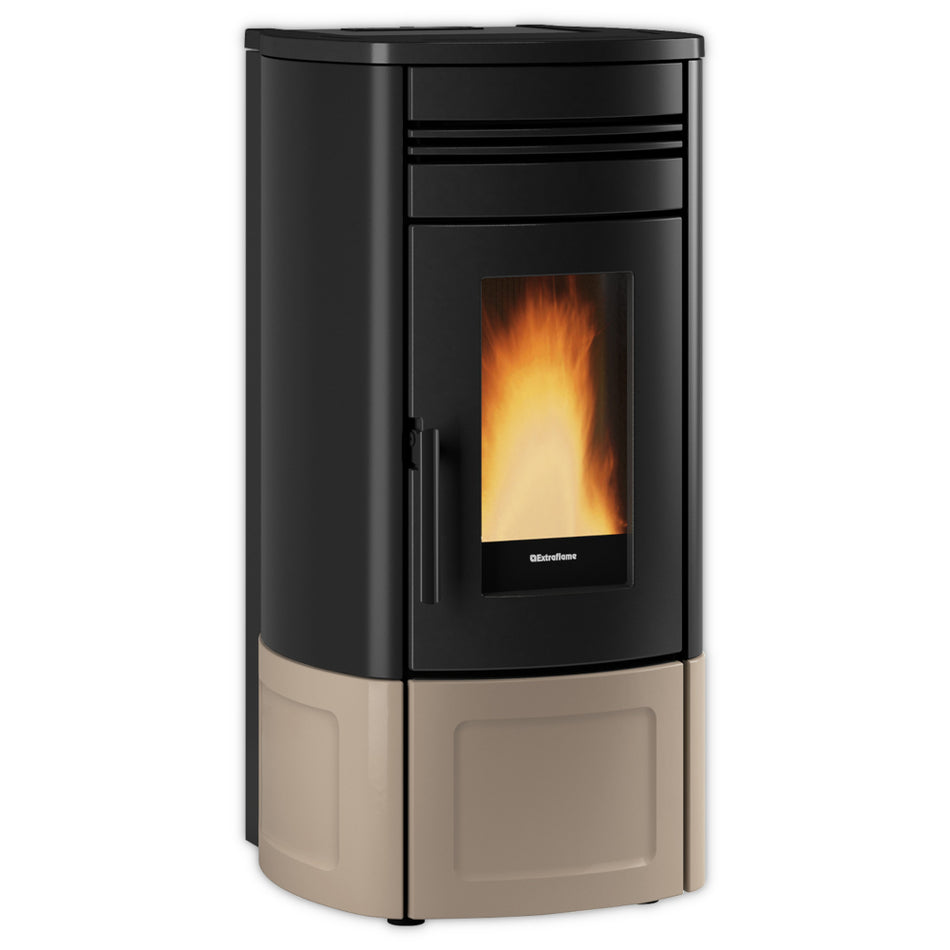Extraflame kanalisierter Pelletofen NORIS PLUS LUX schwarz-taupe Majolikaverkleidung, rundes Gehaeuse, Tuer mit Flamme | Klimaworld.com