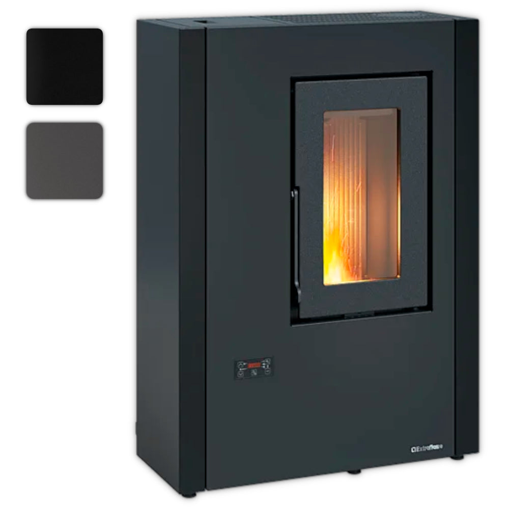 Farbwahlbild: schmaler Extraflame beluefteter Pelletofen LUISELLA 5.0 Maxi schwarze Front, schwarze Seiten, Fenster mit Flamme unten | Klimaworld.com