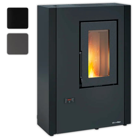 Farbwahlbild: schmaler Extraflame beluefteter Pelletofen LUISELLA 5.0 Maxi schwarze Front, schwarze Seiten, Fenster mit Flamme unten | Klimaworld.com