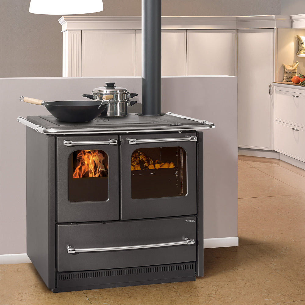La Nordica Holzherd SOVRANA EASY.16 anthrazit schwarz Ambiente | Klimaworld.com