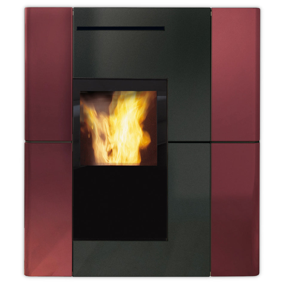 Rechteckiger Pelletofen Blade H 19 Evo von Edilkamin mit bordeaux Keramikverkleidung | klimaworld.com