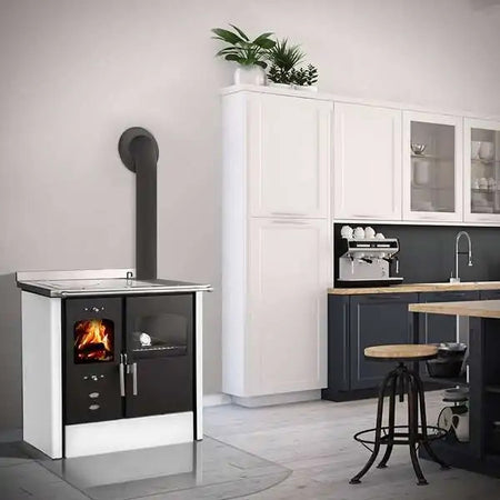 Luba in Weiß - Ambientebild