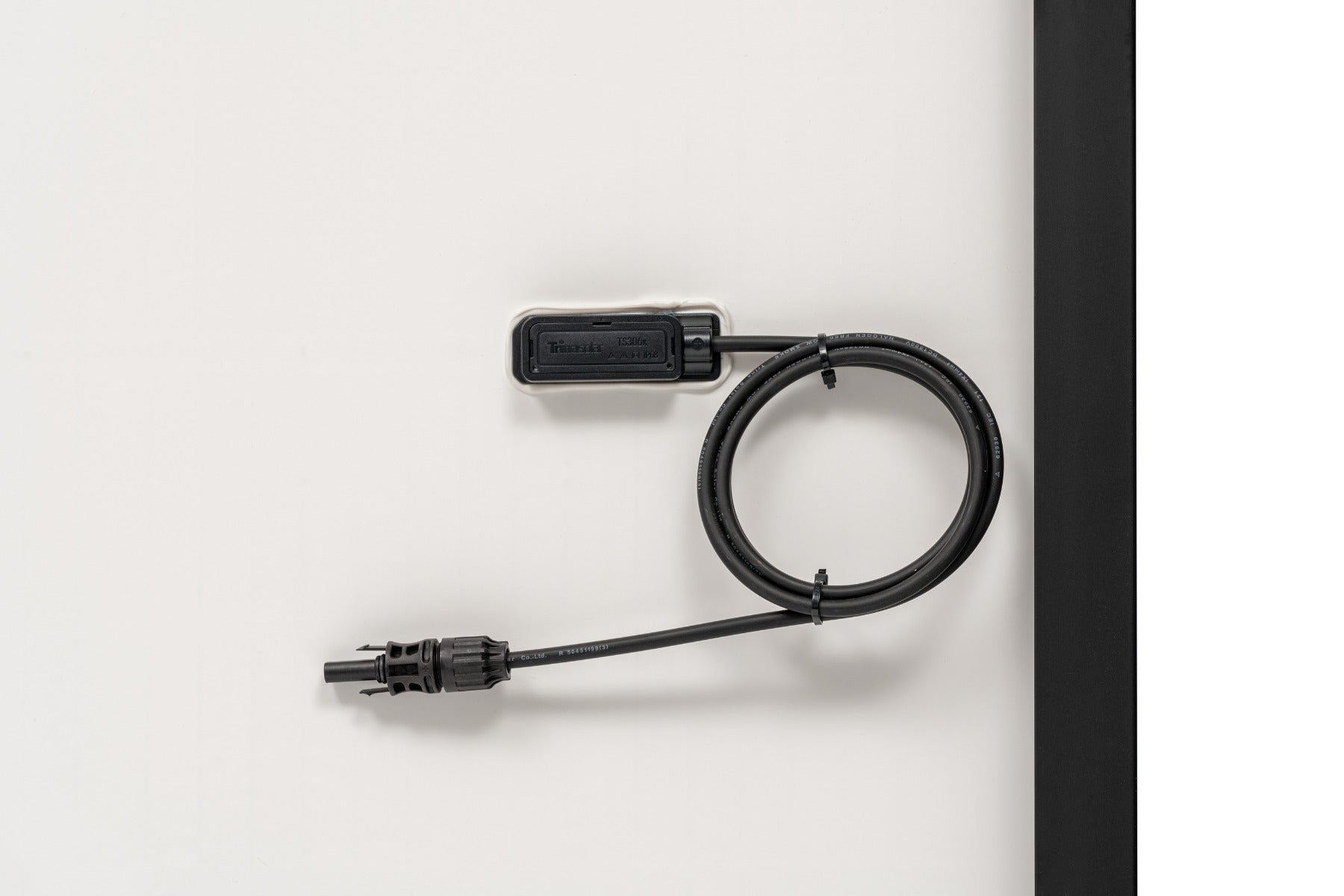 Trina Halbzellen Solarmodul, Steckeranschluss rechts | klimaworld.com