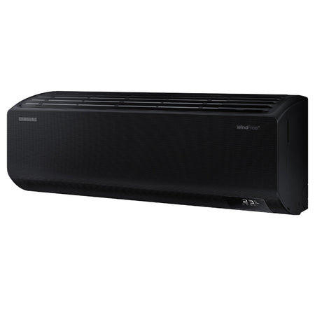 Samsung Klimaanlage Wandgeraet WindFree Avant AR70F12C1ABNEU in Schwarz, schräge Seitenansicht mit Display unten rechts | Klimaworld.com