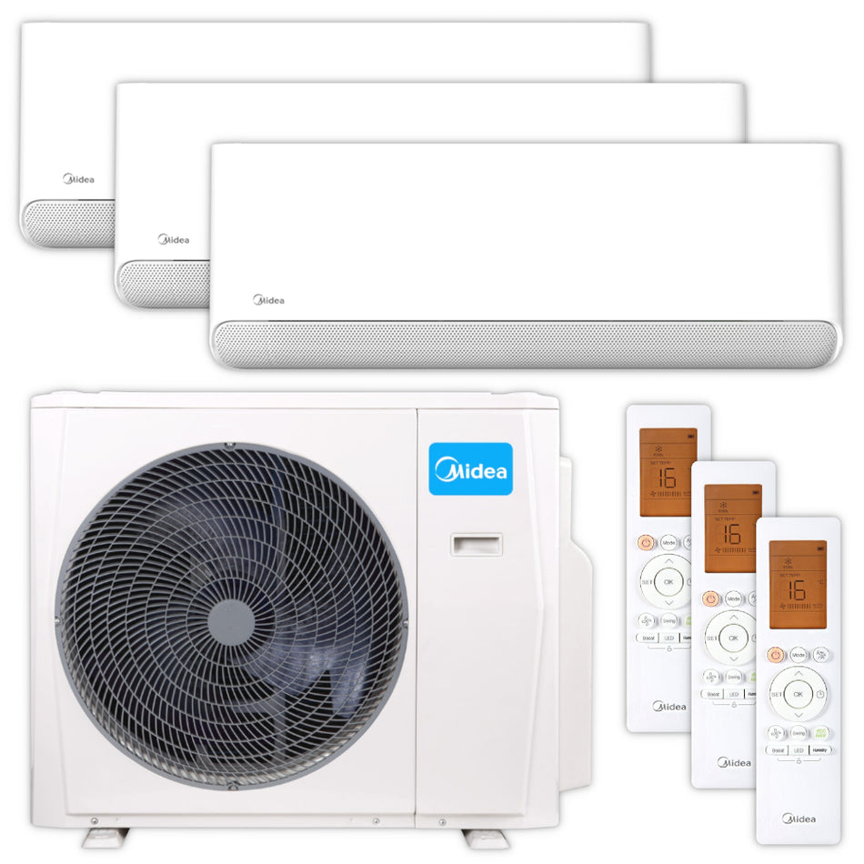 Set Midea BreezelessE mit drei weissen Innengeraeten, Aussengeraet mit blauem Logo und drei passenden Fernbedienungen | Klimaworld.com