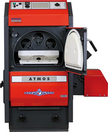 Roter Atmos P14 Pelletkessel inkl. Brenner an der rechten Seite und geoeffneter Tuer  | klimaworld.com