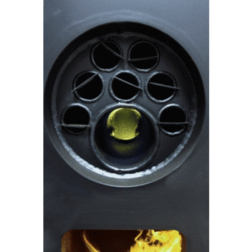ThermoFlux Pelling ECO Pelletheizung mit sichtbarem rundem Rohr-Waermetauscher im schwarzen Innenbereich | Klimaworld.com