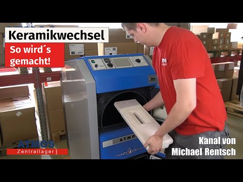 Dieses Video zeigt, wie die Keramik vom ATMOS Holzvergaser Heizkessel gewechselt wird. Weitere Informationen finden Sie auch unter www.atmos-zentrallager.de  Die Anleitung ist neben den ATMOS GSE, GS und SE Kesseln auch für die baugleichen Wolf BVG, Sieger FBV und DeDietrich CBI Holzvergaser zutreffend. Eine Übersicht zu allen im Kessel vorhandenen Ersatzteilen finden Sie unter:

https://atmos-ersatzteile.de

Beachten Sie besonders die Hinweise beim Einsetzen der Düse!