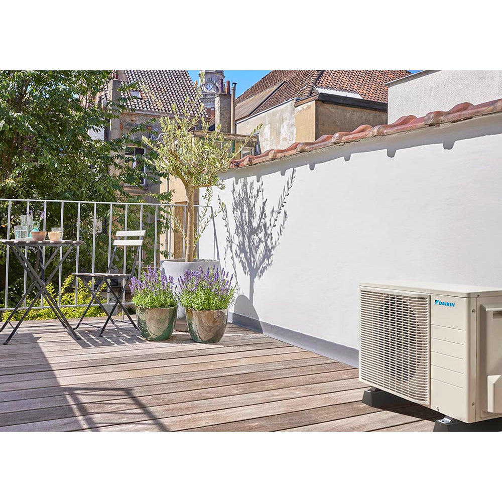 DAIKIN Klimaanlage Außengerät RXM25A9 Ambientebild | Klimaworld.com