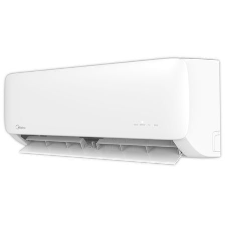 Midea weisses Wandgeraet Xtreme Save Lite, seitlich fotografiert mit geoeffneter Luftklappe und LED-Anzeige | Klimaworld.com