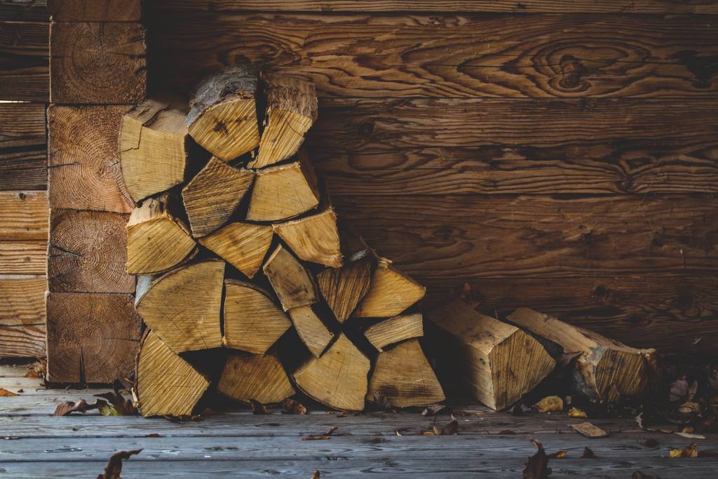 Brennholz lagern: So geht es richtig | Klimaworld